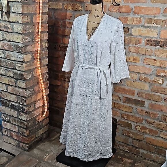Zara Oversized White Eyelet Women's Maxi dress size XS - Picture 3 of 12